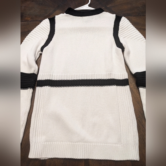 Her Universe Black and White Storm Trooper Sweater W size Small - Picture 8 of 16